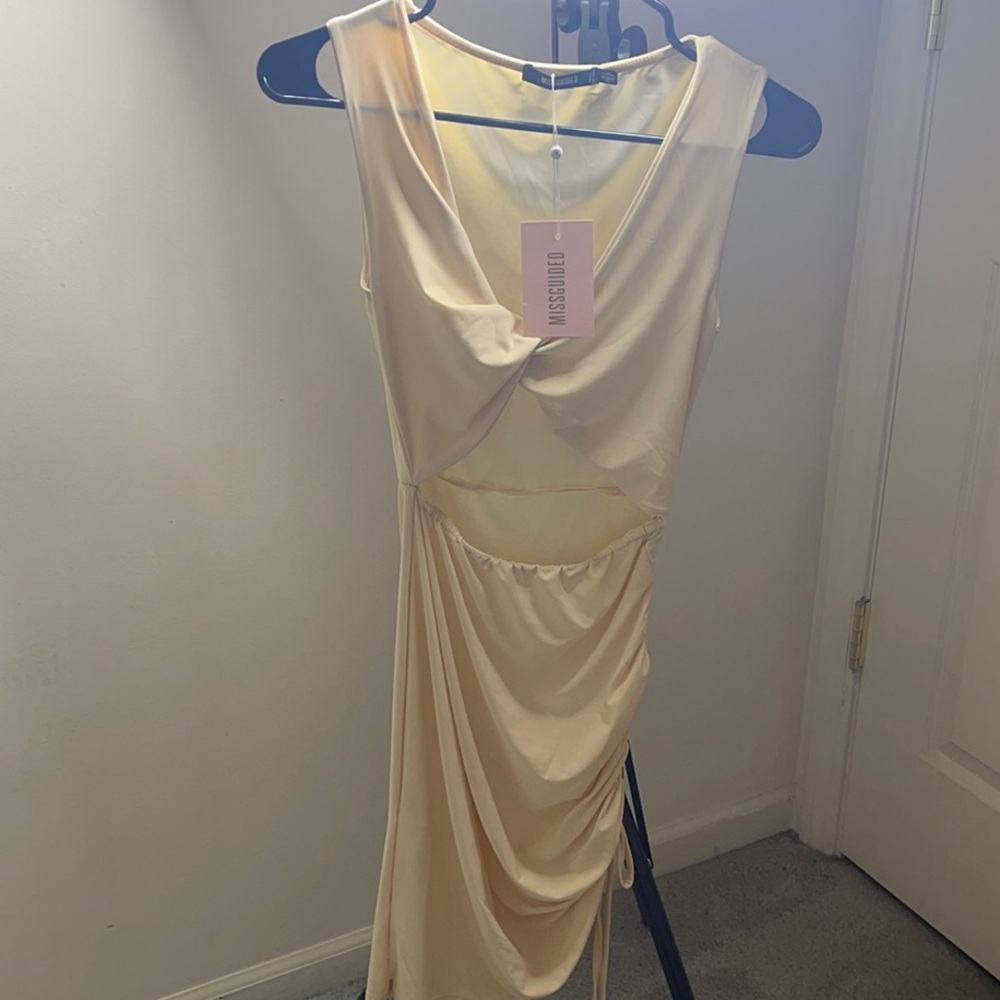 MISGUIDED cut out dress